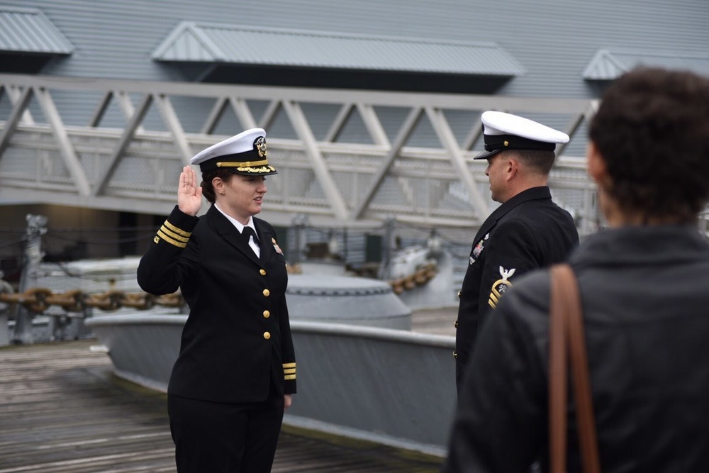 Naval Museum hosts a re-enlistment ceremony