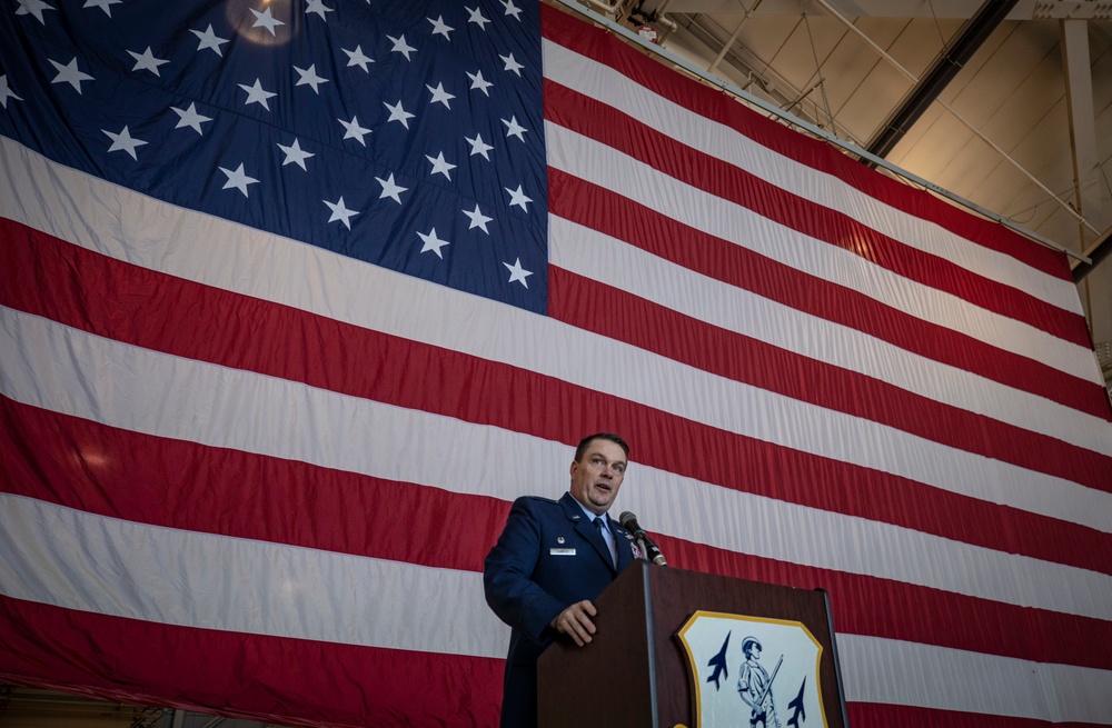 Kennedy assumes command of New Jersey Air National Guard