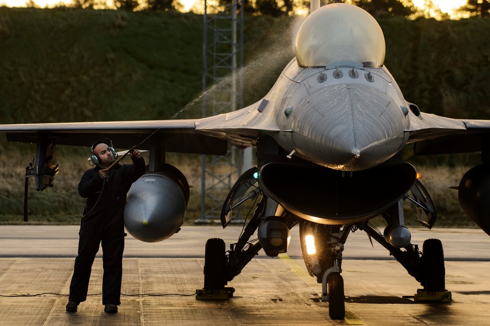 TRIDENT JUNCTURE 18 - NOV 5 - Sweden