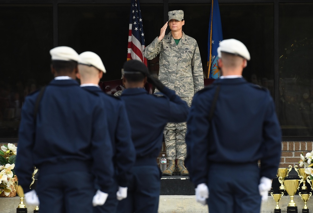 335th TRS &quot;Bulls&quot; earn top drill down honors