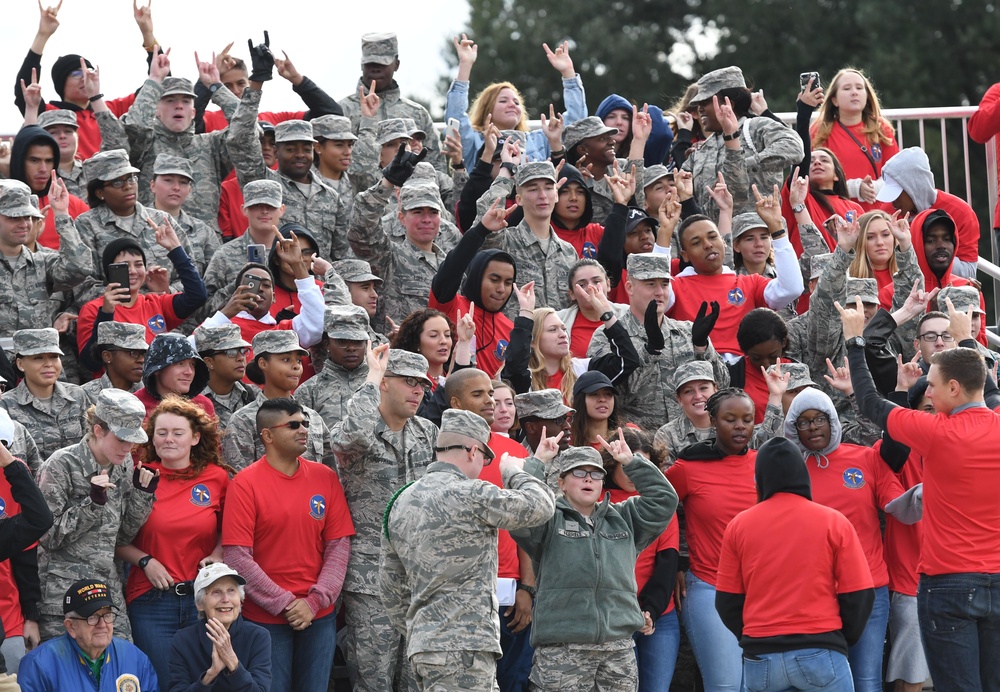 335th TRS &quot;Bulls&quot; earn top drill down honors