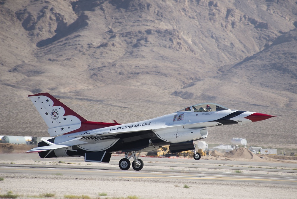 USAFADS &quot;Thunderbirds&quot; return to Nellis