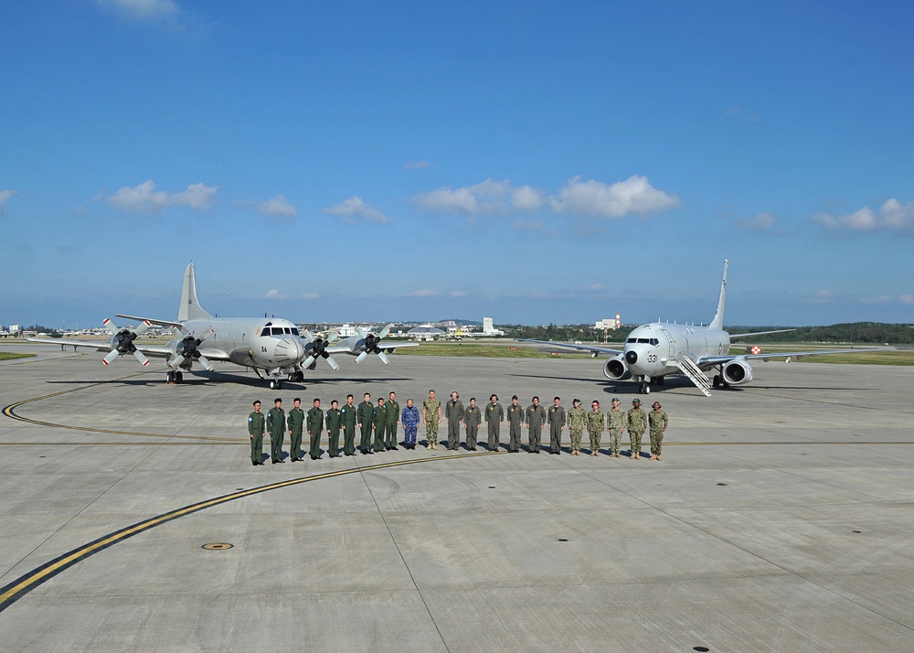 DVIDS - Images - USINDOPACOM and JSDF COS JS Visits CTF-72 Okinawa ...