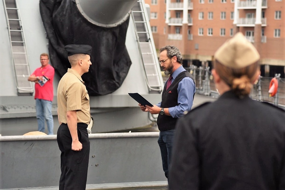 Naval Museum hosts a re-enlistment ceremony