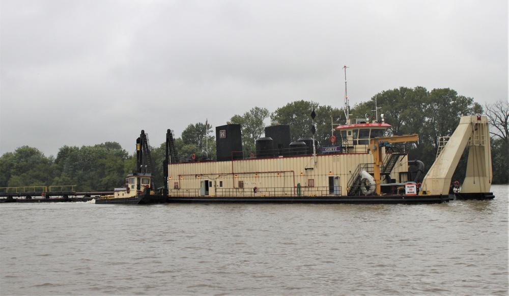 Goetz Tackles Dredging Work Around Rock Island District