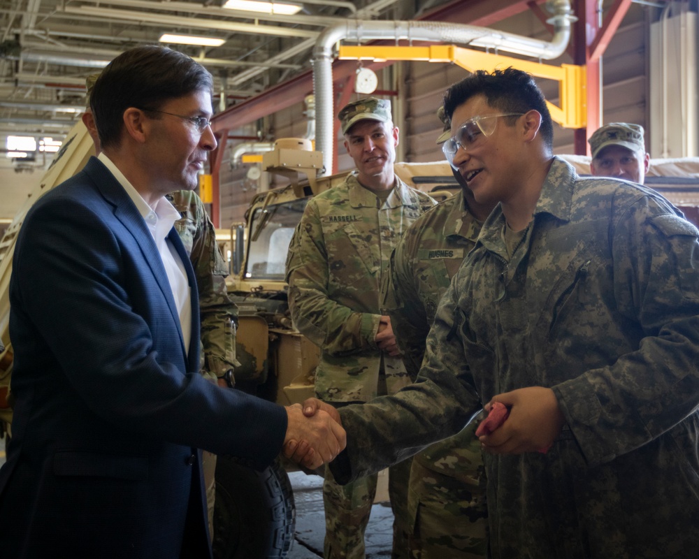 SecArmy visits Mountain Post, speaks with Soldiers