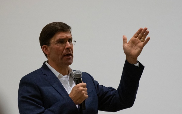 SecArmy visits Mountain Post, speaks with Soldiers
