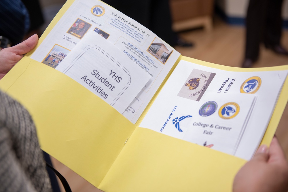 COMPACAF Spouse tours Yokota