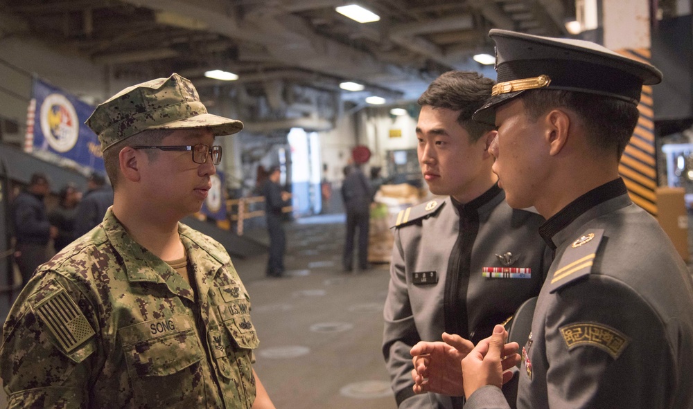 Republic of Korea midshipmen and cadets visit USS Wasp in Sasebo, Japan