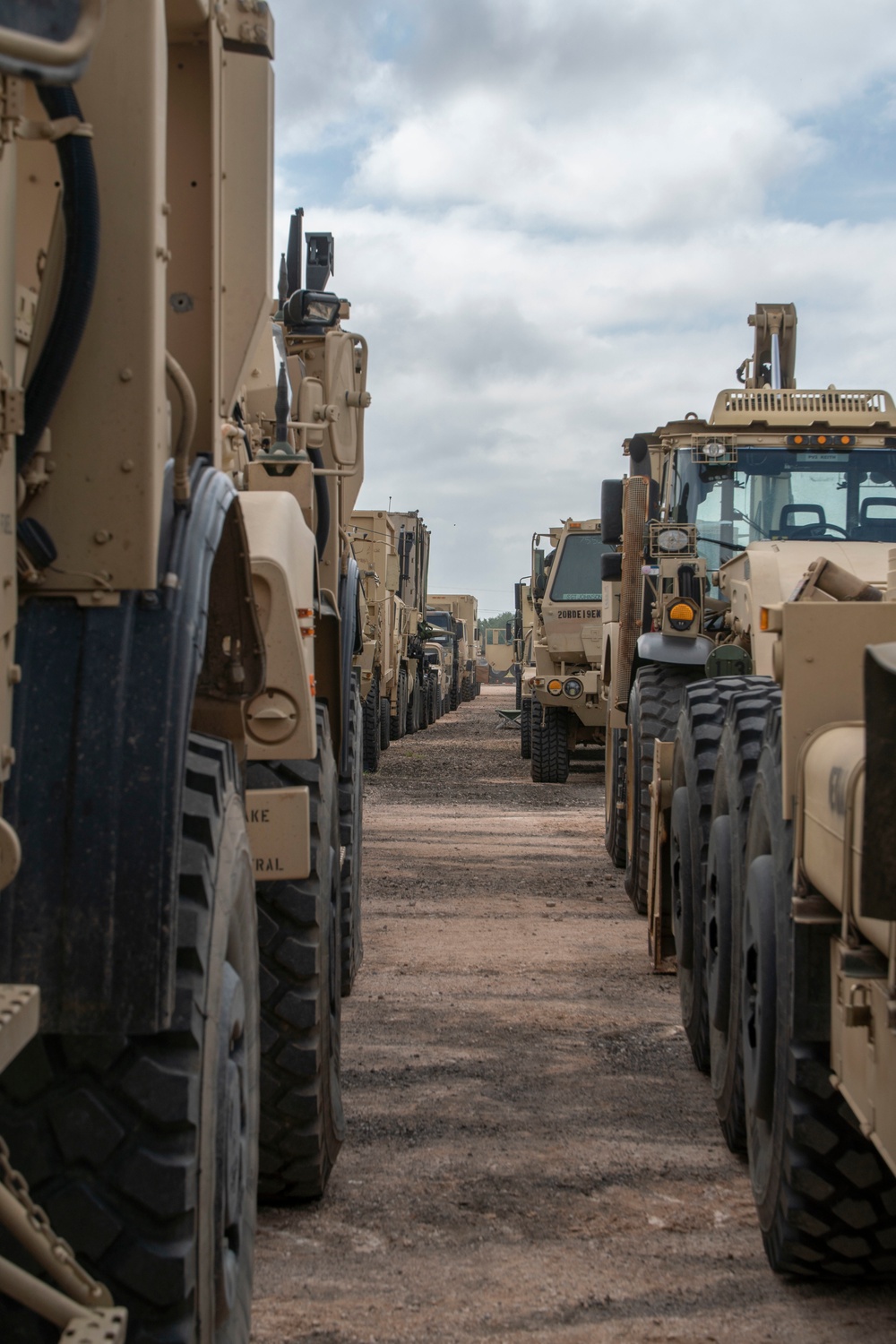 Soldiers in Donna receive vehicles and equipment