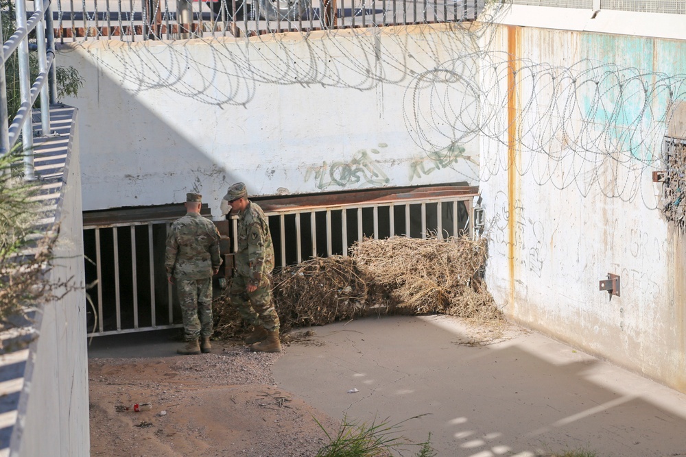 Engineers and MPs recon Bisbee with Border Patrol