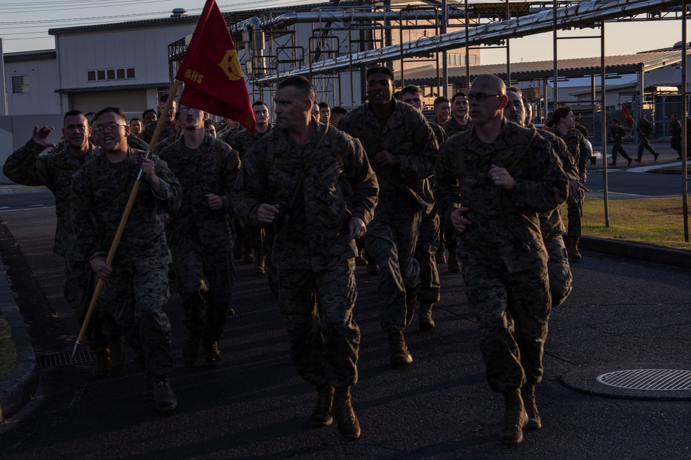 US Marines conduct squadron physical training