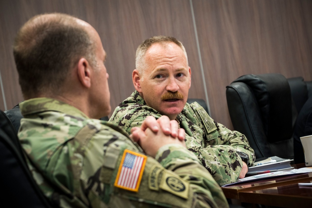 Gen. Lyons Visits NAVSTA Rota