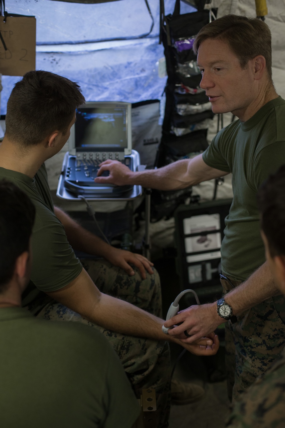 2nd Med Bn Doctors and Corpsmen Train to Locate Veins with Ultrasound