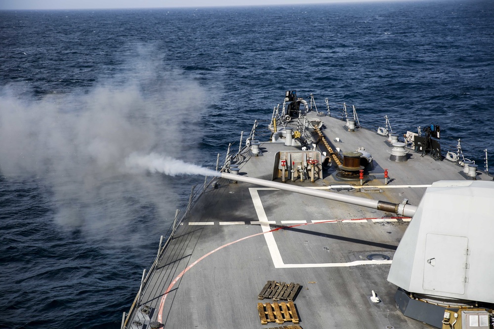 Warships Underway for First East Coast Cruiser-Destroyer SWATT Exercise