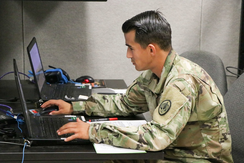 3rd SFAB Advisors train Joint Fires Observers at Fort Hood