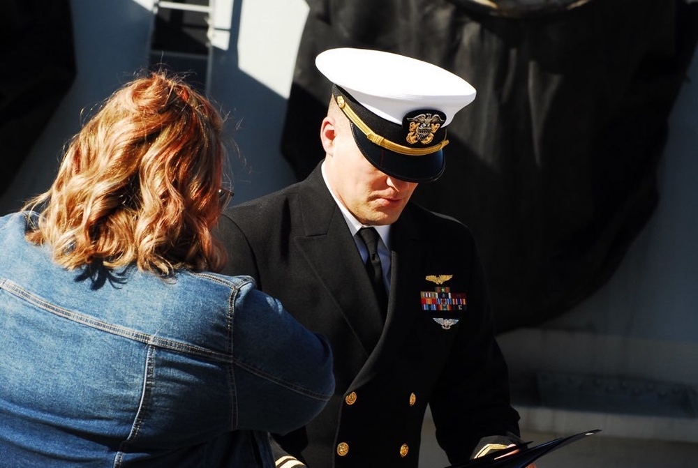 Naval Museum hosts a re-enlistment ceremony for VAW-123