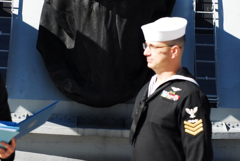 Naval Museum hosts a re-enlistment ceremony