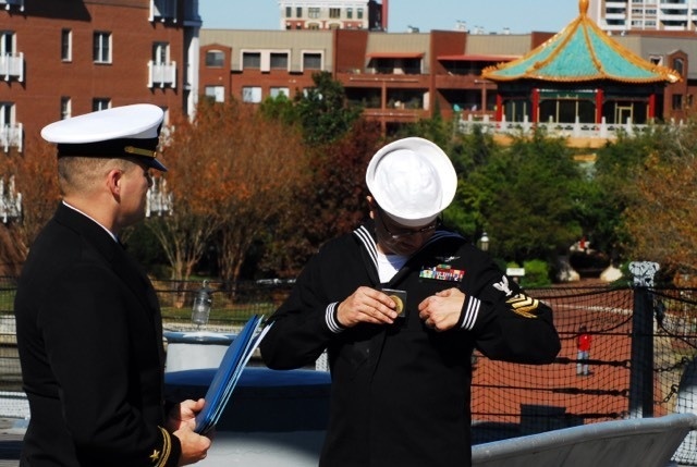 Naval Museum hosts a re-enlistment ceremony for VAW-123