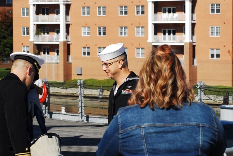 Naval Museum hosts a re-enlistment ceremony for VAW-123