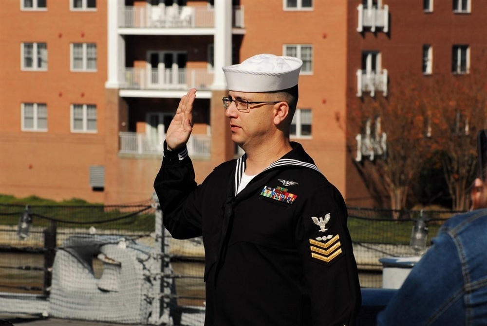 Naval Museum hosts a re-enlistment ceremony