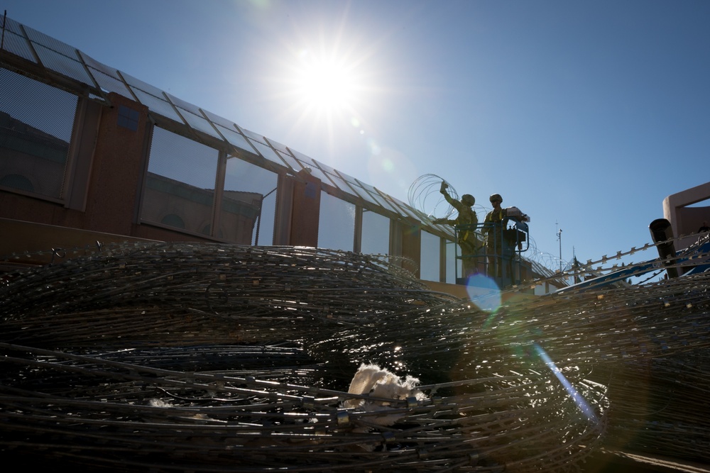 Military Arrives at Nogales DeConcini Port