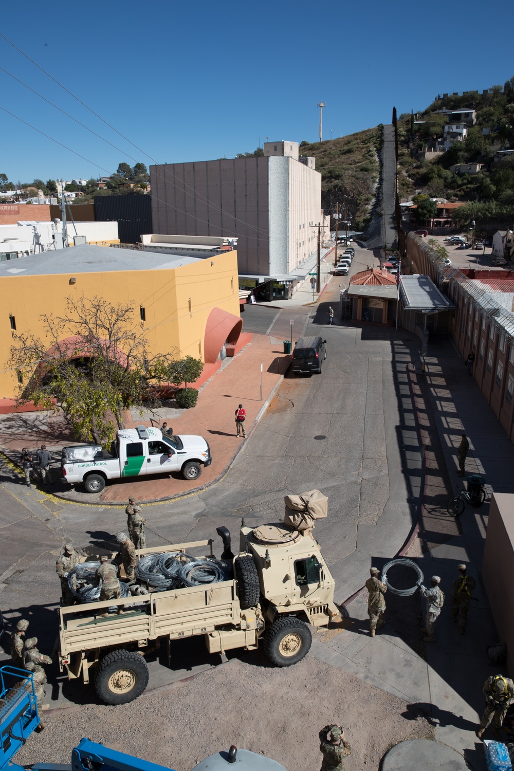 Military Arrives at Nogales DeConcini Port