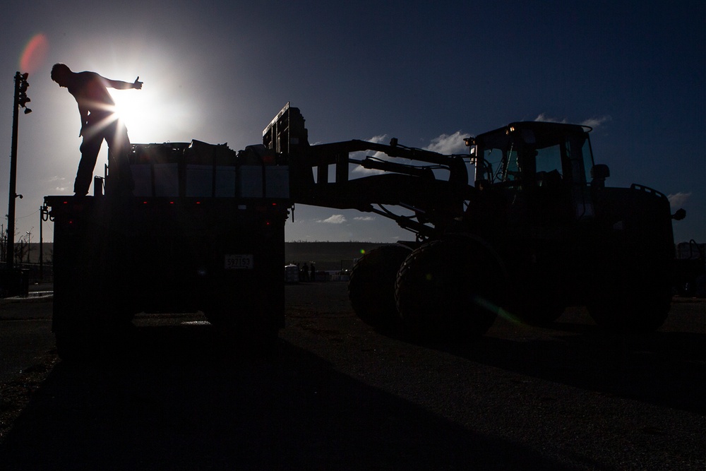 31st MEU, CLB-31 provide muscle for FEMA tent distribution on Tinian