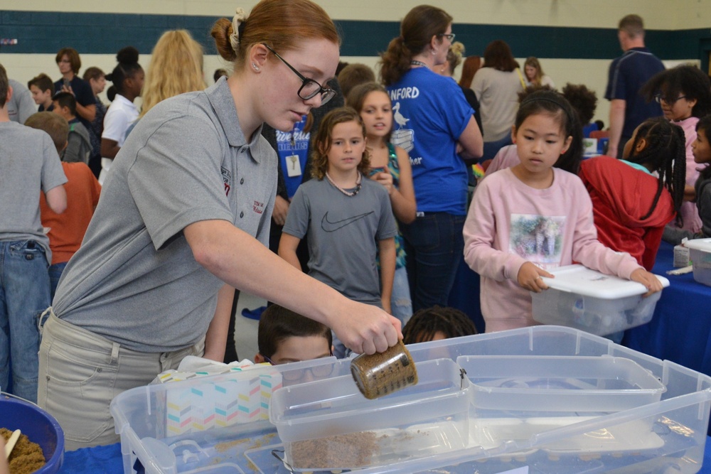 USACE Norfolk District weighs in on local elementary design challenge