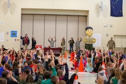 Alaska Guardsmen take part in drug awareness during Red Ribbon Week