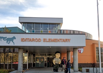 Alaska Guardsmen take part in drug awareness during Red Ribbon Week