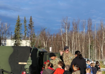 Alaska Guardsmen take part in drug awareness during Red Ribbon Week