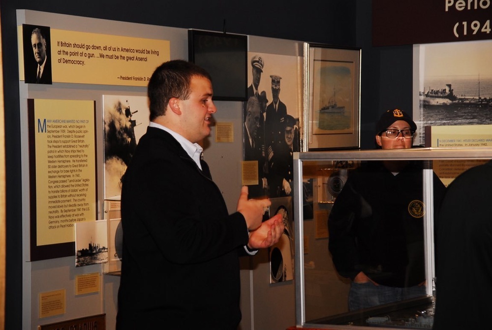 Naval Museum hosts Navy Reserve Group for a tour