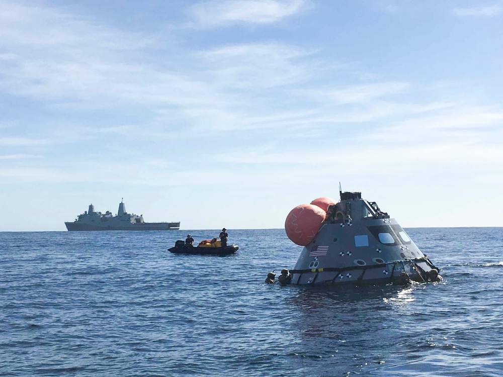 USS John P. Murtha Conducts URT