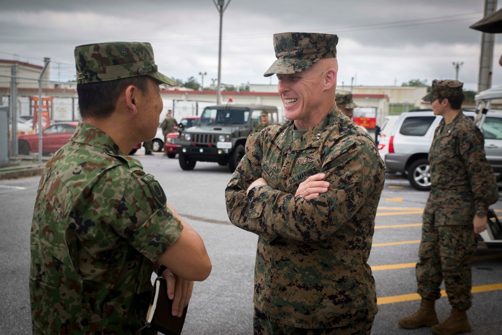 1st MAW, JGSDF leaders strengthen ties