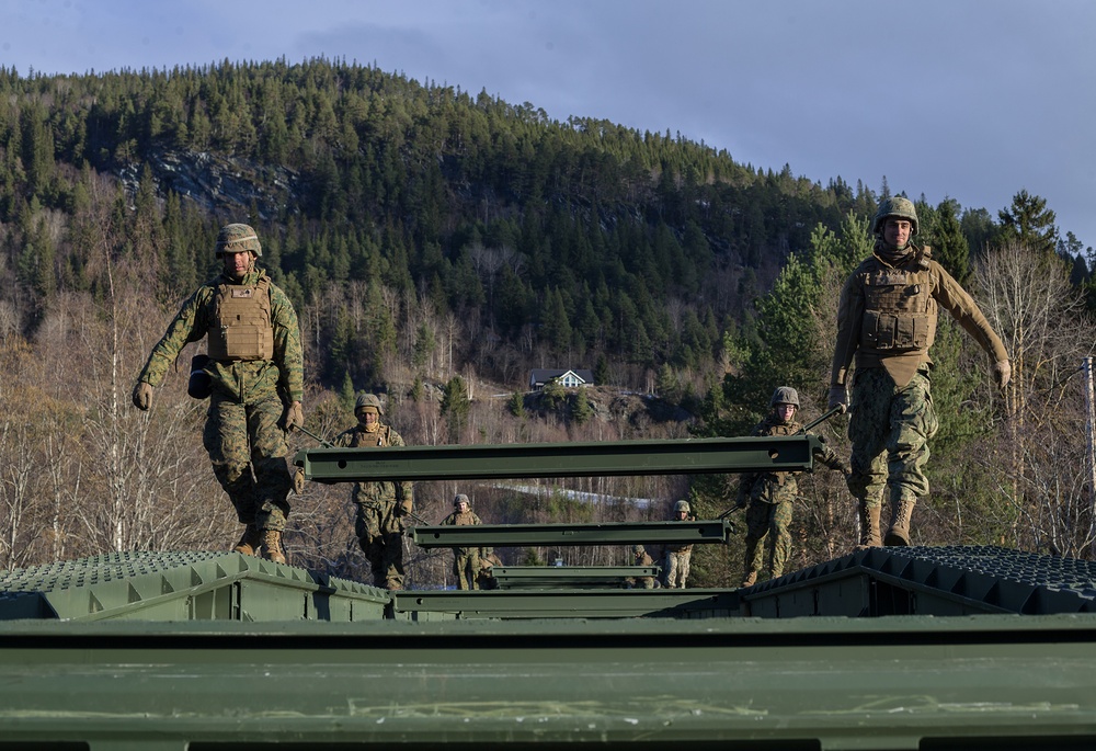 2nd Light Armored Reconnaissance and Norwegian Soldiers Cross Bridge Built by 8th Engineer Support Battalion