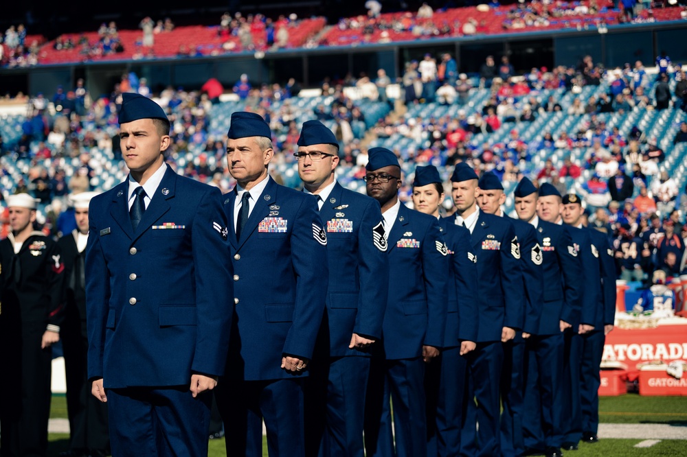 Buffalo Bills Kick Off with Ceremony for N.Y. Service Members