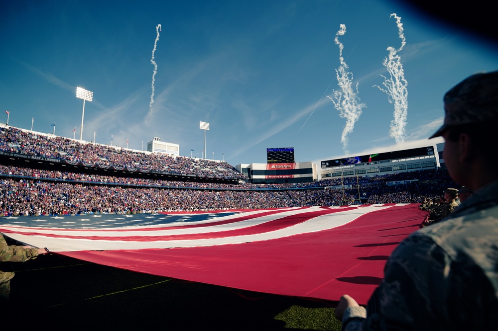 Buffalo Bills Kick Off with Ceremony for N.Y. Service Members