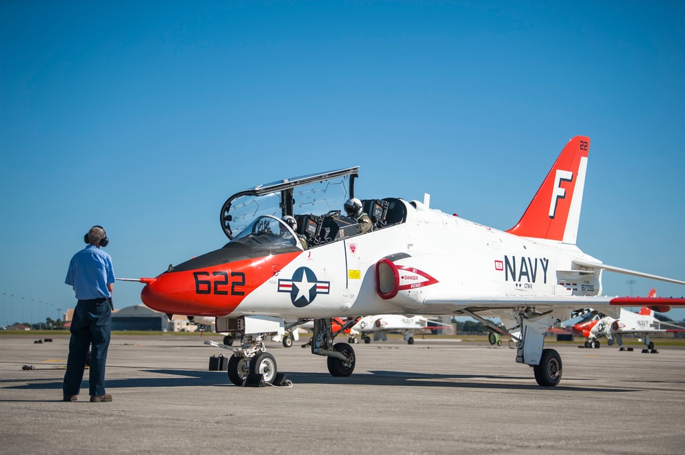 MacDill hosts NAS Pensacola flight training squadron