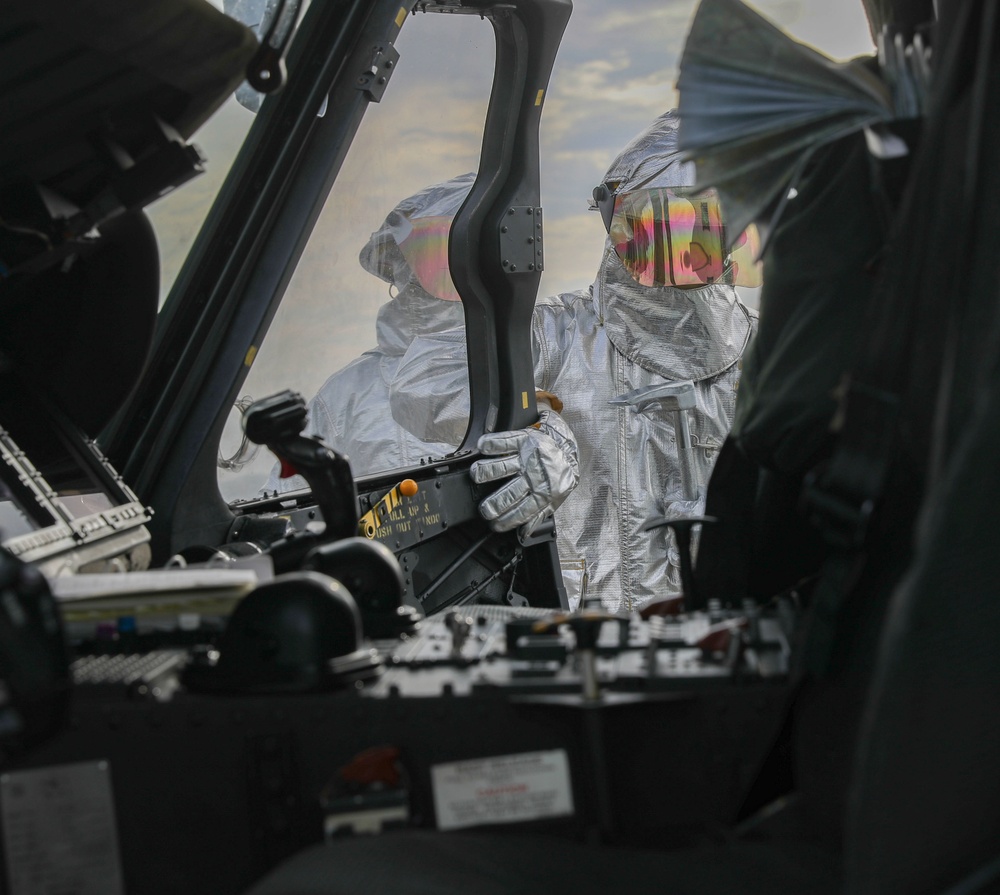 Warships Underway for First East Coast Cruiser-Destroyer SWATT Exercise