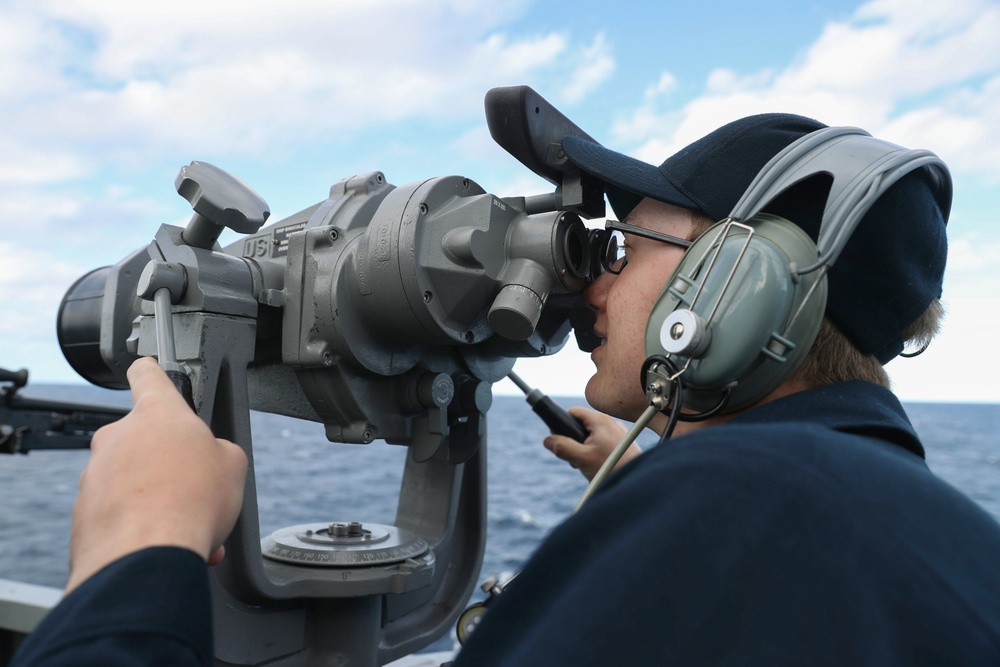 Warships Underway for First East Coast Cruiser-Destroyer SWATT Exercise