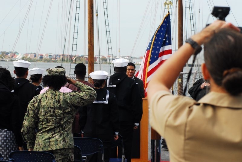 Naval Museum hosts a naturalization ceremony