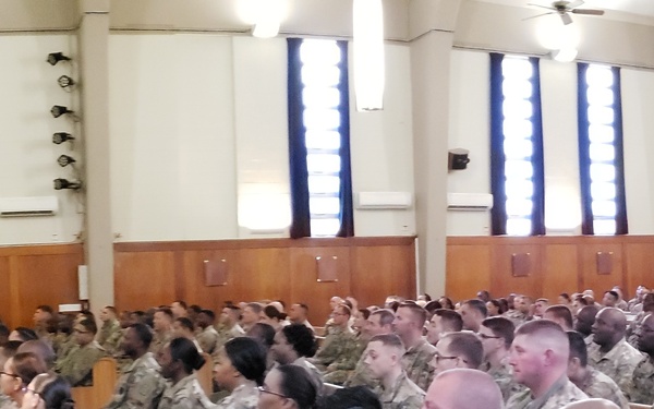 HQDA G-4 sergeant major visits Oahu sustainers