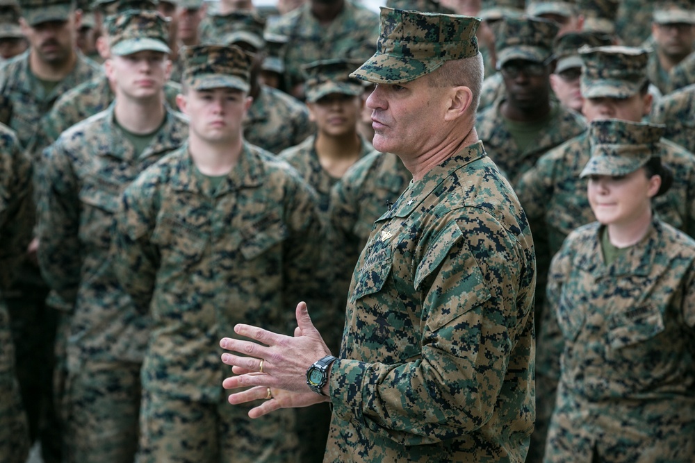 2nd MAW participates in cake cutting ceremony