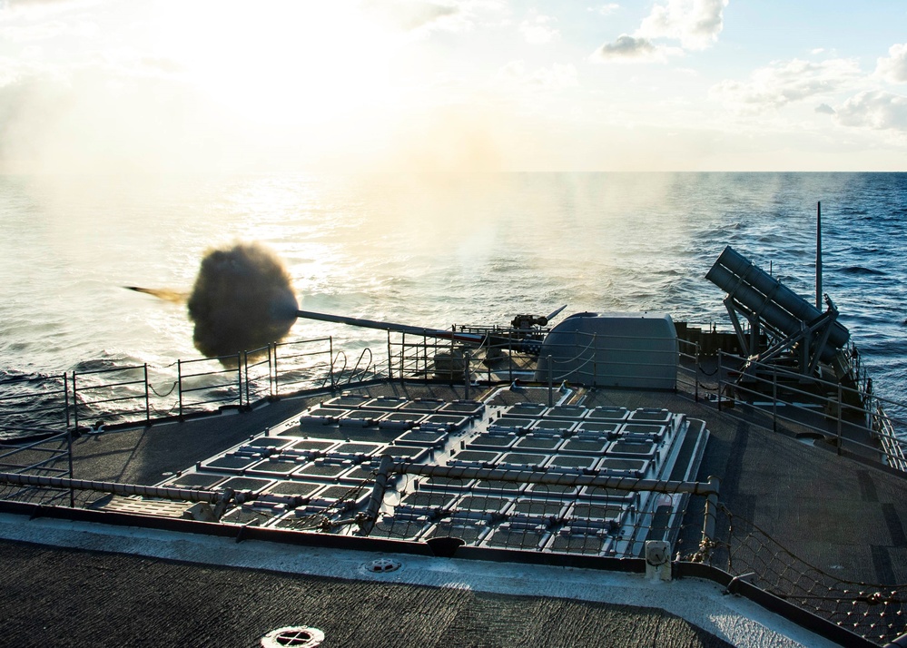 Warships Underway for First East Coast Cruiser-Destroyer SWATT Exercise