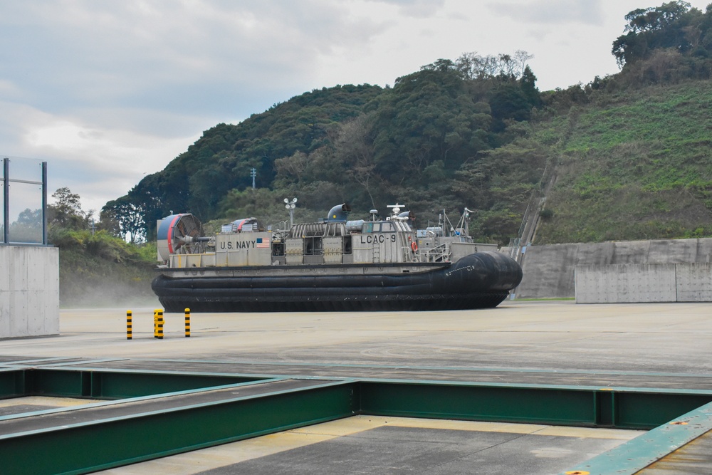 NBU 7 conducts bilateral training with the Japan Maritime Self-Defense Force