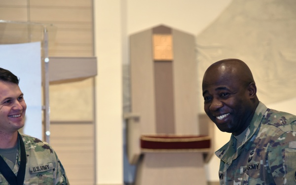 2CR Religious Affairs Specialist Awarded Stout Medal