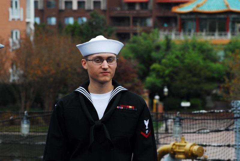 Naval musuem hosts a re-enlistment ceremony