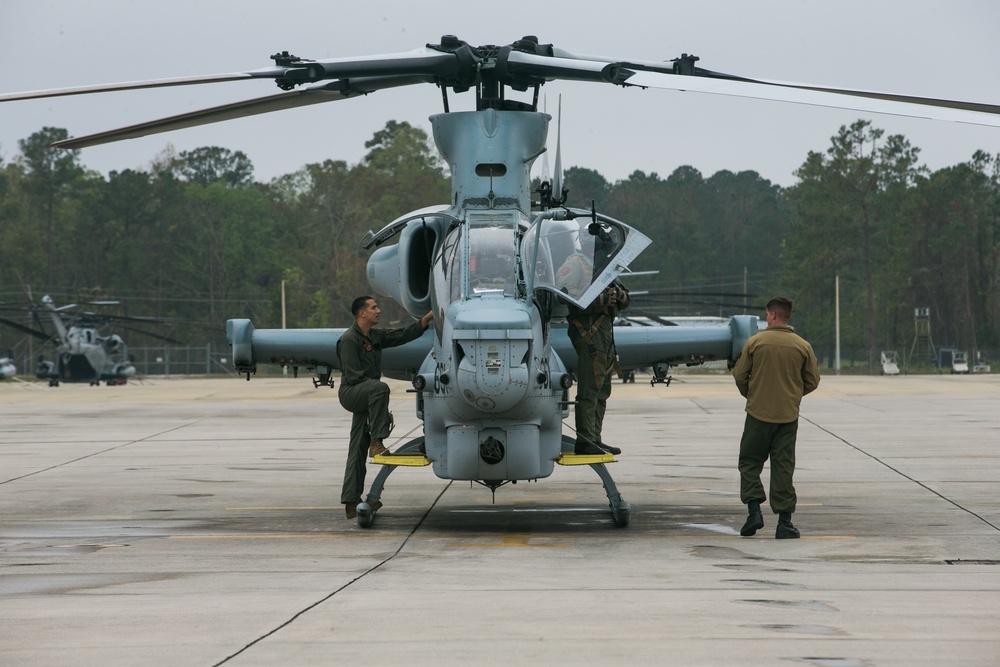 AH-1Z Vipers Arrive at HMLA-167