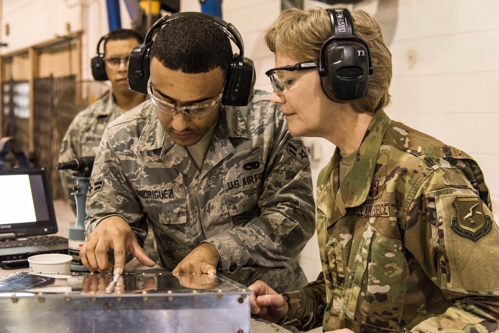 AMC commander visits Team Dover Airmen